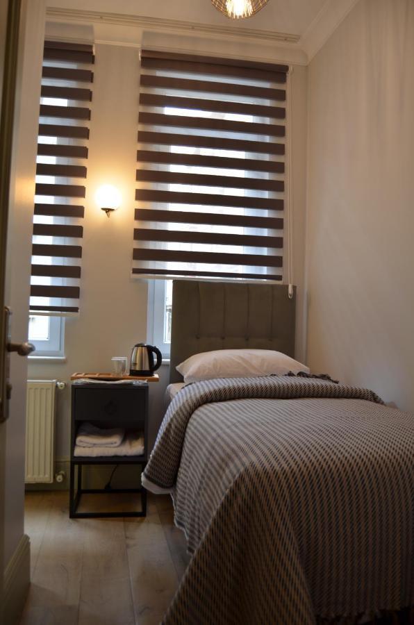 Benan Apartment Istanbul Bagian luar foto
